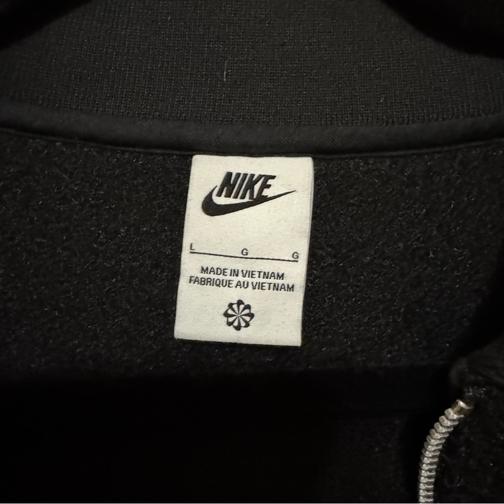 Nike Women's Black Jacket - Picture 9 of 14